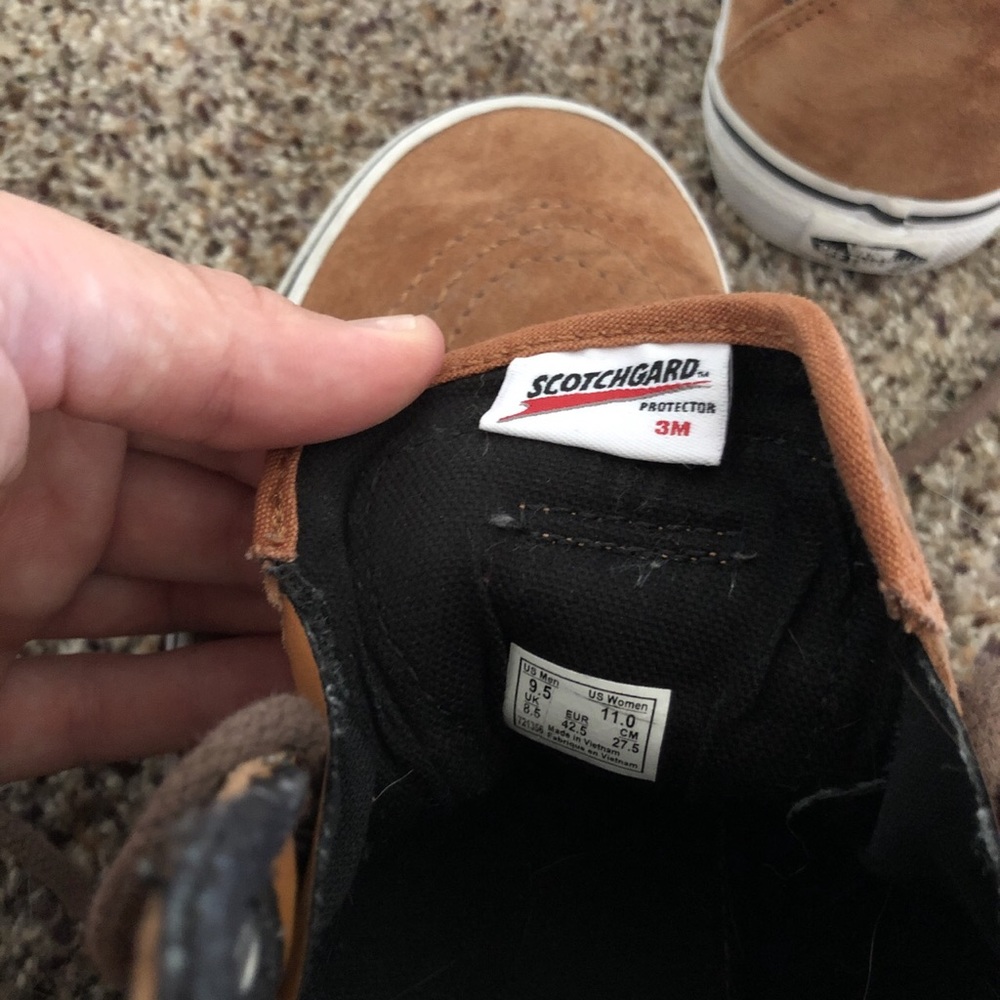 Shoes - Picture 3 of 3